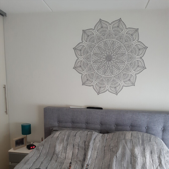 muursticker mandala slaapkamer bed hoofd boven ideeen inspiratie verven yoga namaste